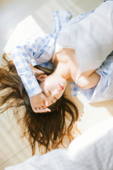 年轻女老板做愛